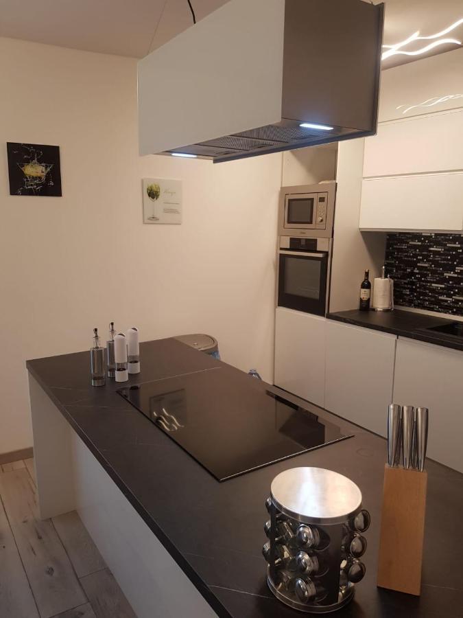 Seaview Apartment Moritz Сень Екстер'єр фото