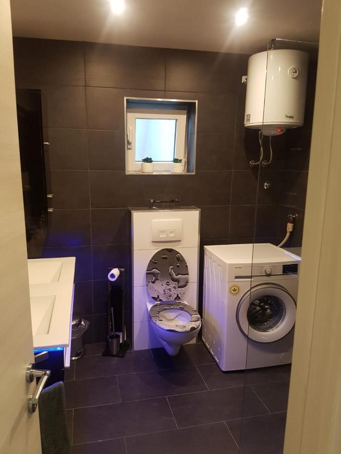 Seaview Apartment Moritz Сень Екстер'єр фото